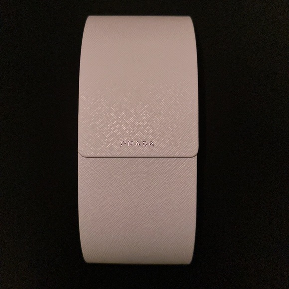 Prada Women's Sunglasses AUTHENTIC (DELETING SOON) - Picture 5 of 8